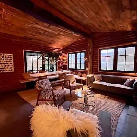 Woods-hottub & Ac Chalet *