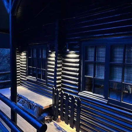 Woods-hottub & Ac בקתה לה רושה - אן - ארדן