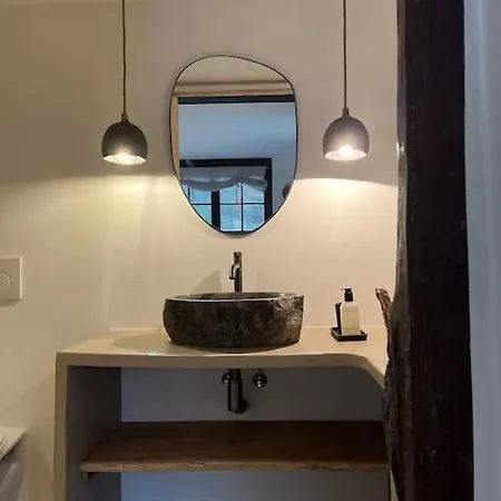 בקתה Woods-hottub & Ac לה רושה - אן - ארדן