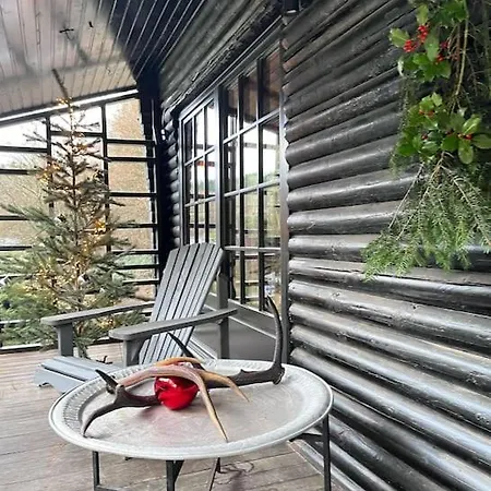 Woods-hottub & Ac לה רושה - אן - ארדן