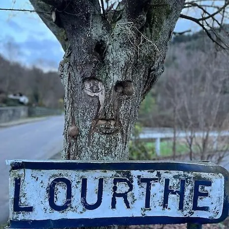 Woods-hottub & Ac בקתה