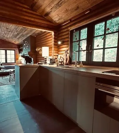 בקתה Woods-hottub & Ac