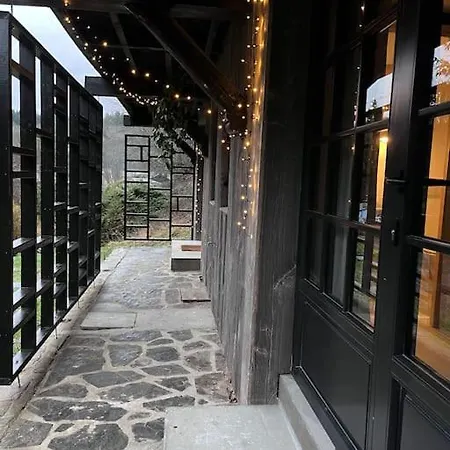 Woods-hottub & Ac בקתה לה רושה - אן - ארדן