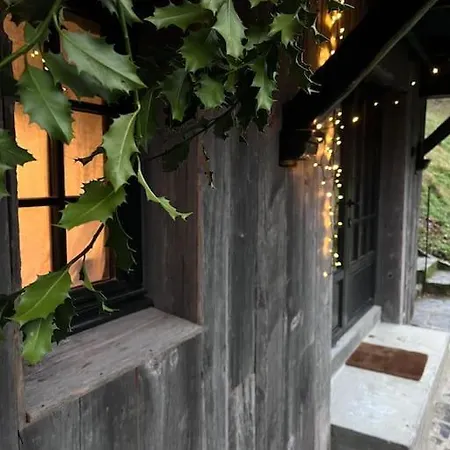 בקתה Woods-hottub & Ac