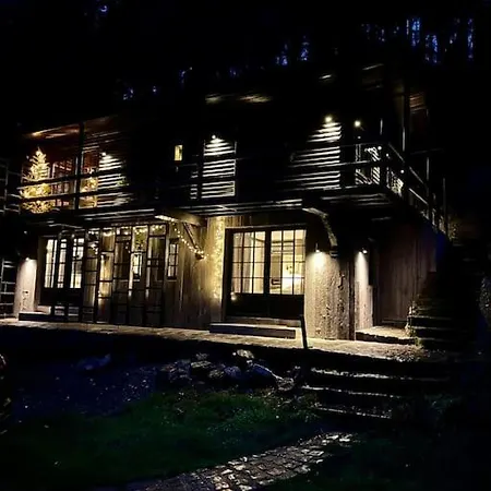 Woods-hottub & Ac בקתה *