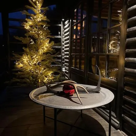 Woods-hottub & Ac Chalet